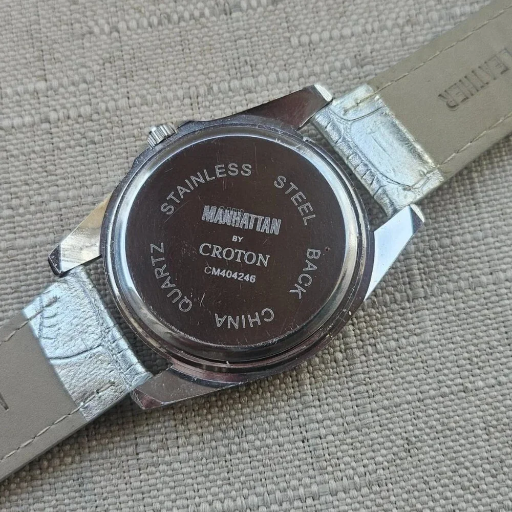 Croton Women Wristwatch Silver Leathe Strap Crystals Accent Bezel Wrist Watch - Picture 12 of 12